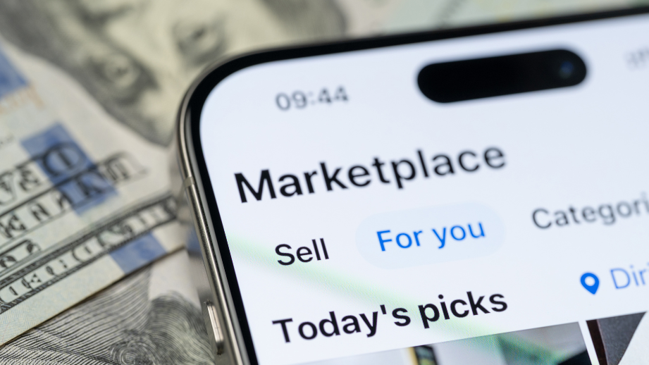 Facebook marketplace home screen. Be careful of social media holiday scams.