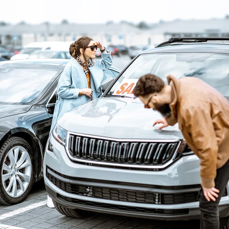 couple shopping for a vehicle